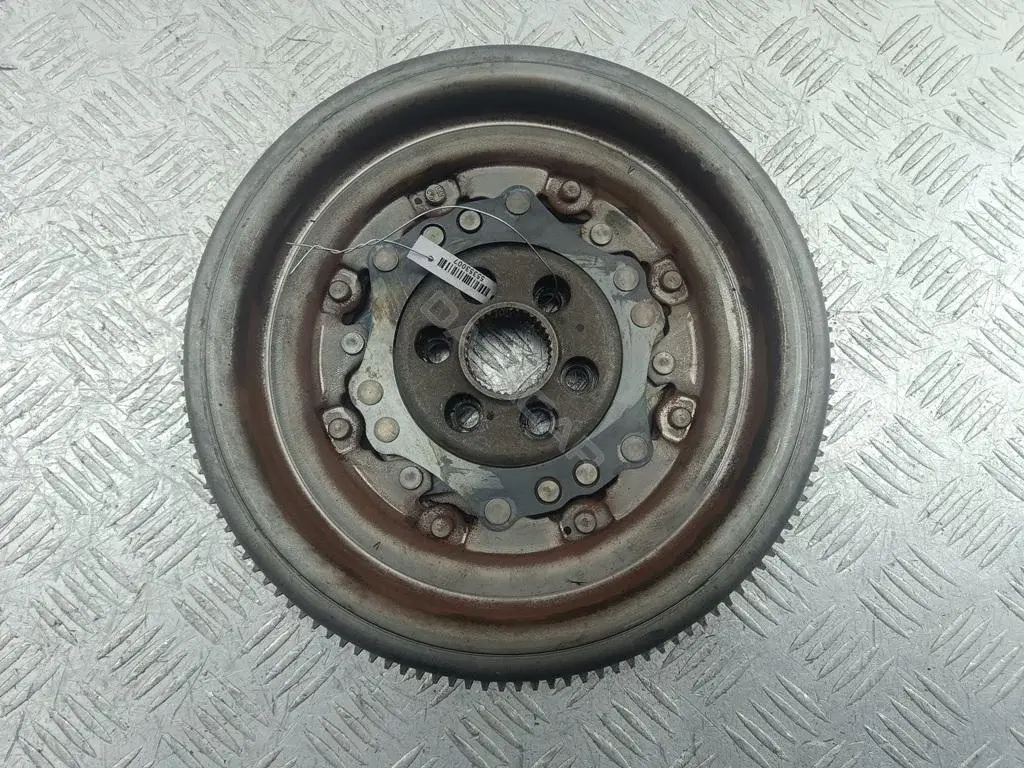 Маховик 03L105266AK