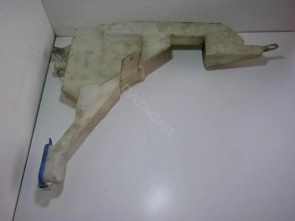 Бачок омывателя 8337429-03