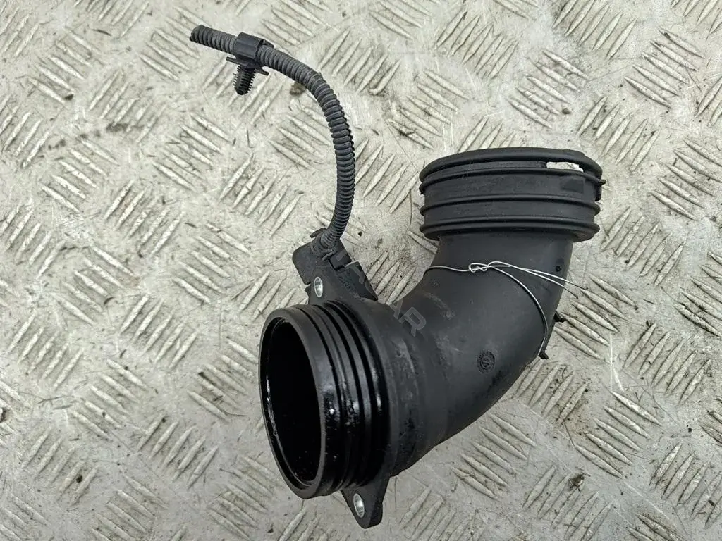 Патрубки системы охлаждения 7l6145795e