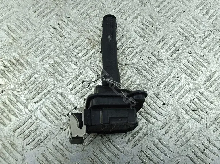 Катушка зажигания 058905105