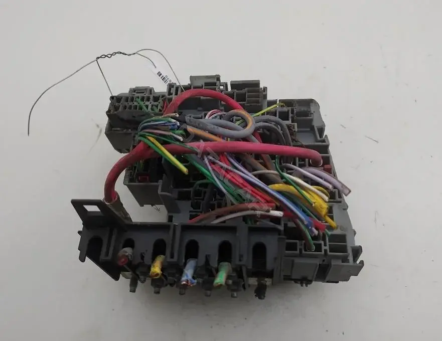 Блок предохранителей 6G9T14N073AB