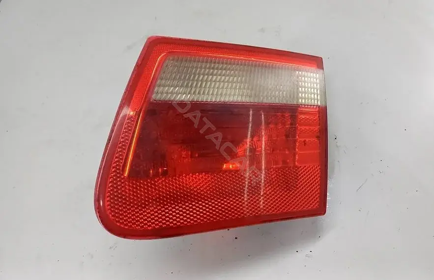 Задние фонари 8368760