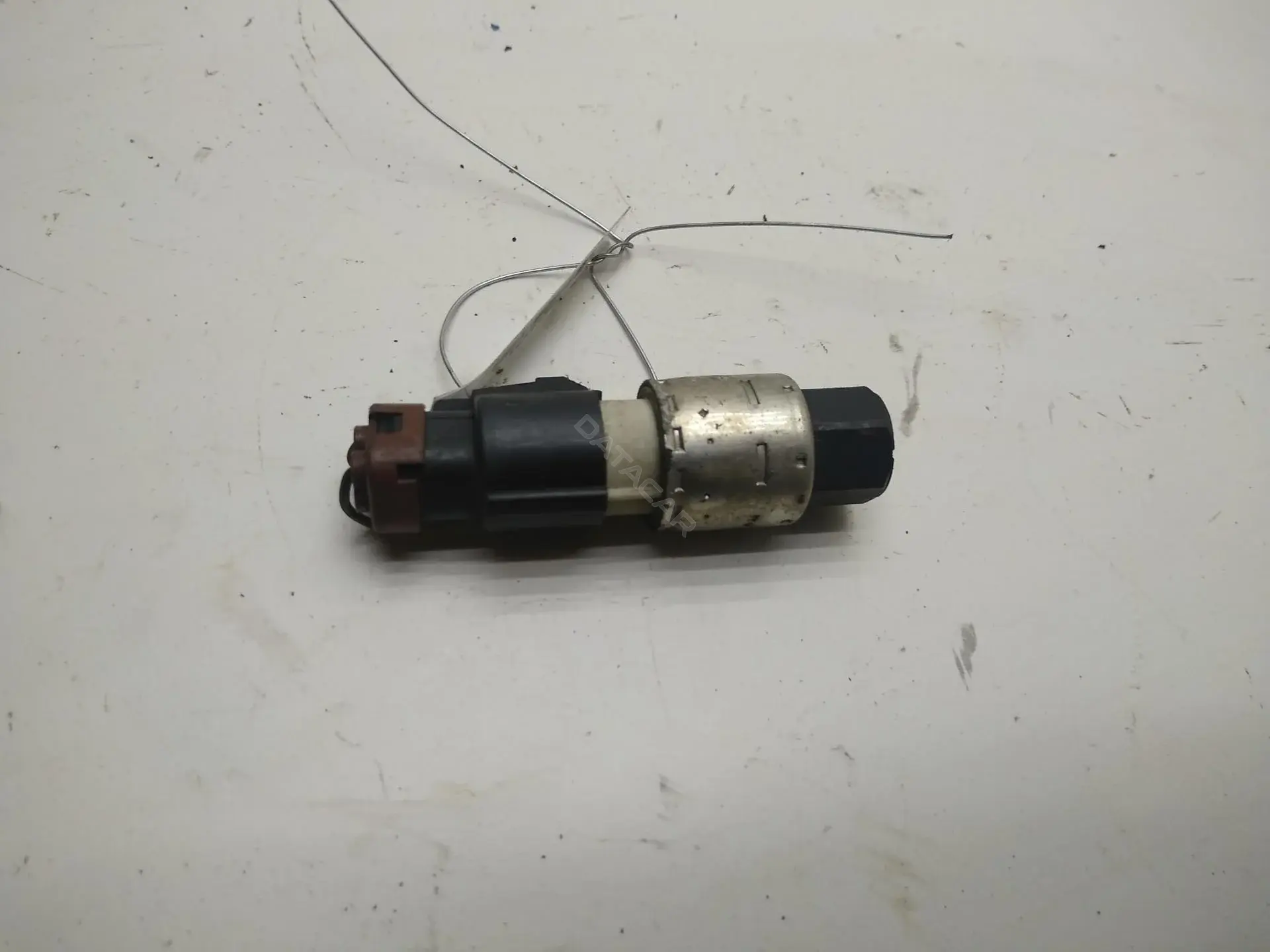 Датчик давления кондиционера 95BW19E561AA