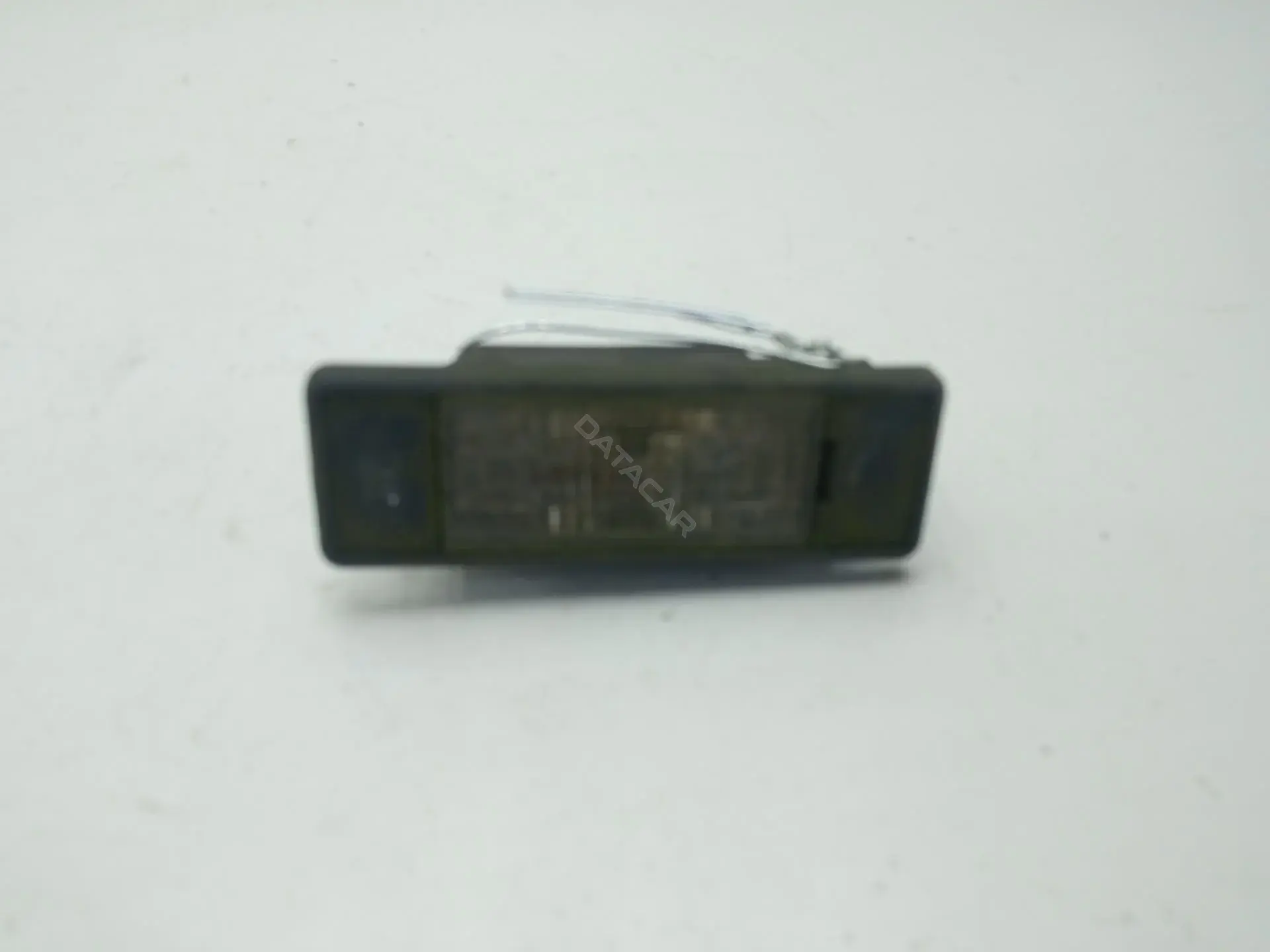 Фонарь подсветки номерного знака 2KA008224