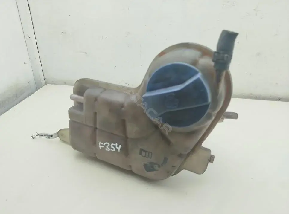 Расширительный бачок 4F0121403B