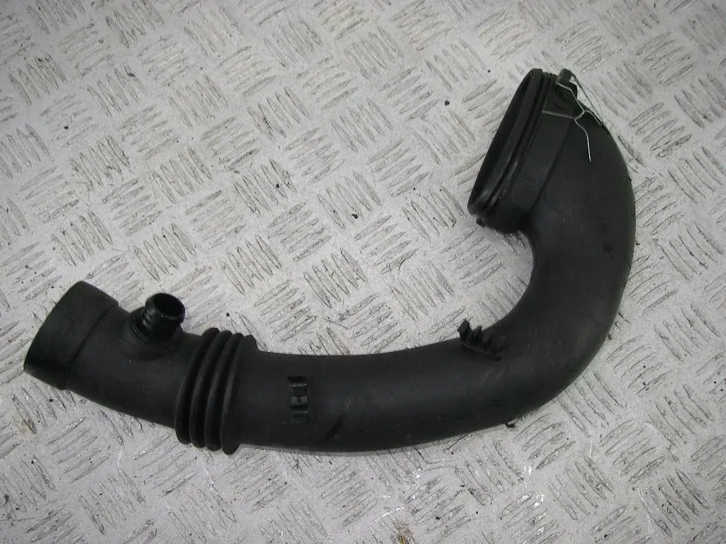 Воздуховод 7786002