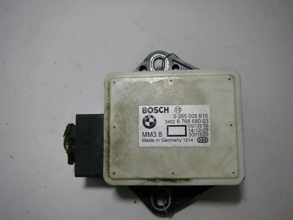 Датчик ускорения 34526768680