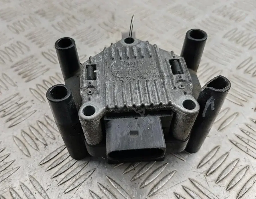 Катушка зажигания 032905106B