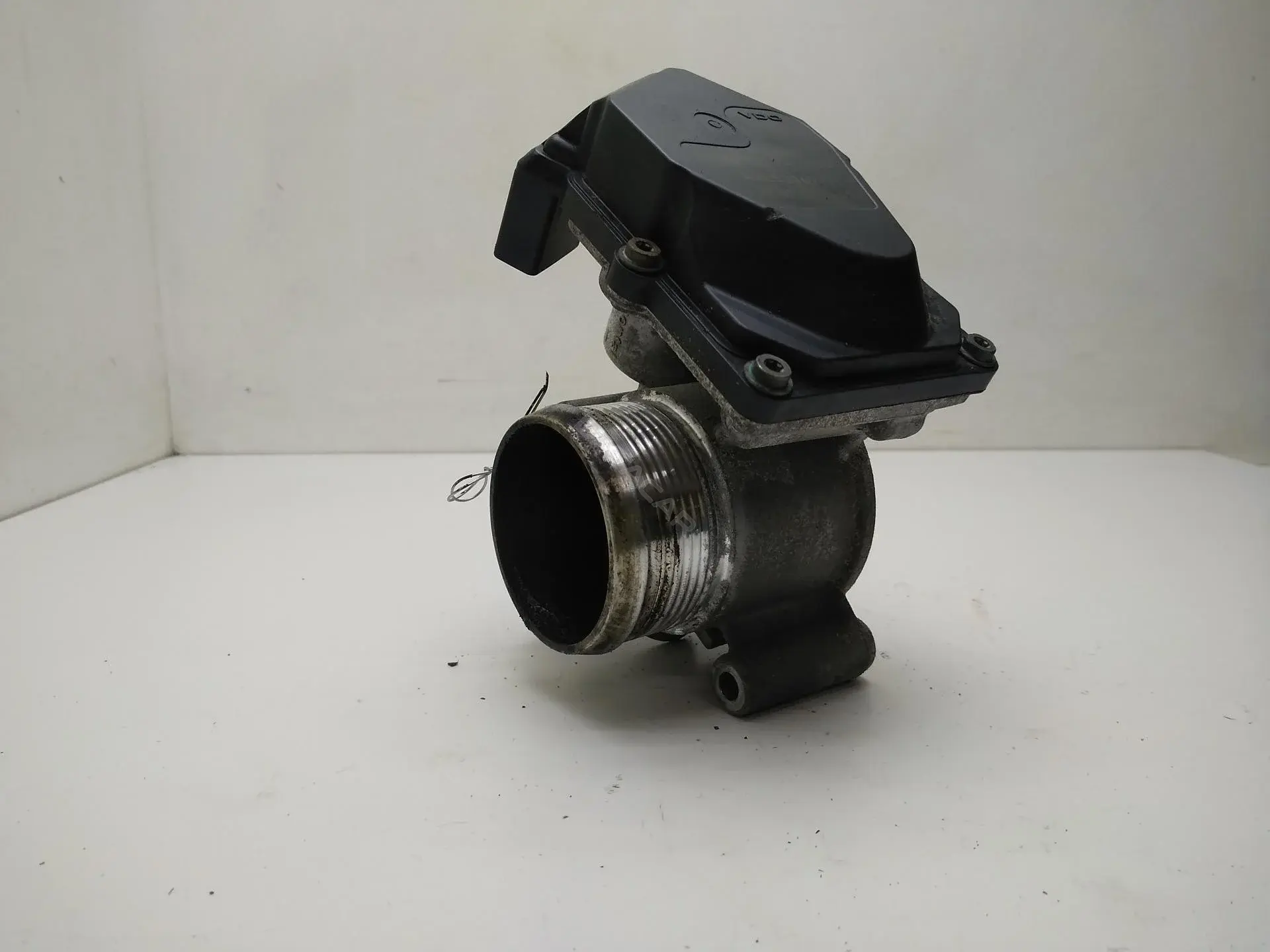 Дроссельная заслонка 03L128063K