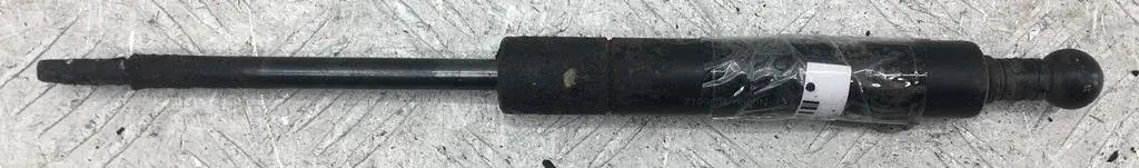 Амортизатор крышки багажника, капота, заднего стекла 53224808