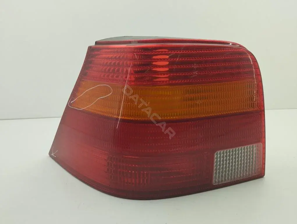 Задние фонари 1J6945095Q