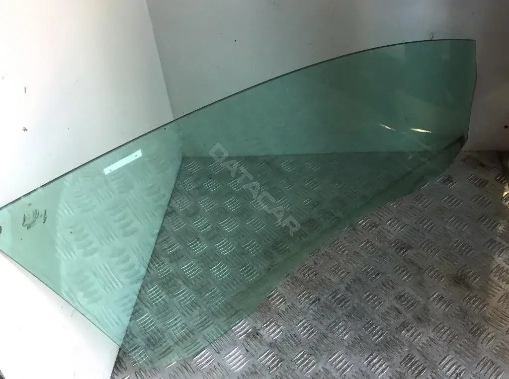 Стекло двери 5M0845201A