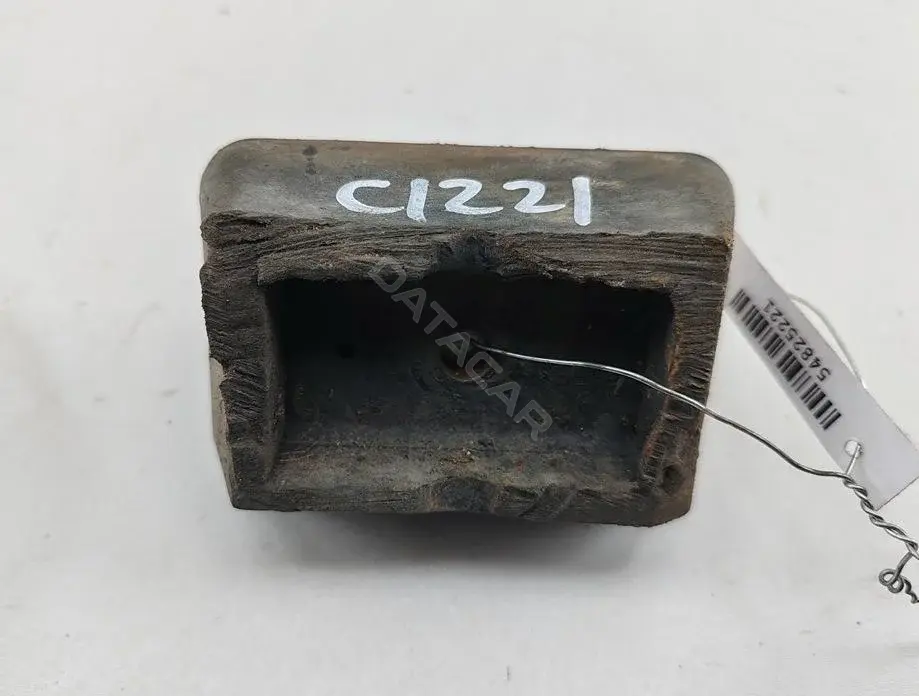 Заглушка домкрата 8233281