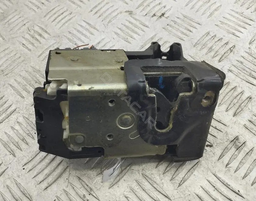 Замок двери 2S6AA21812EJ