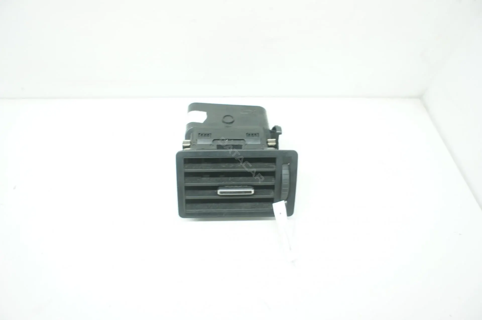 Дефлектор обдува салона 3M51R014L21BD