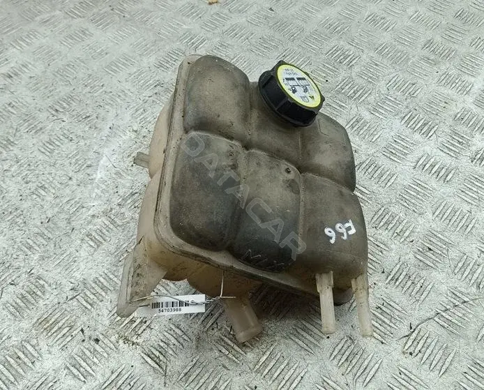 Расширительный бачок 3M5H8K218A