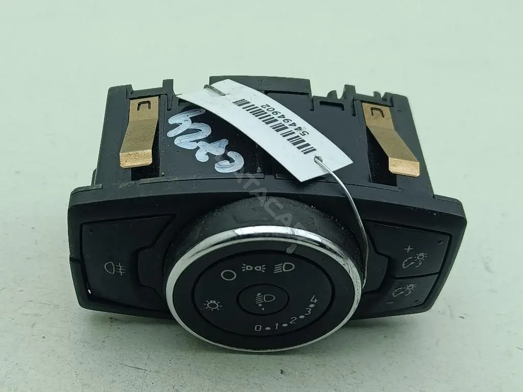 Переключатель подрулевой AV1T13D061DC
