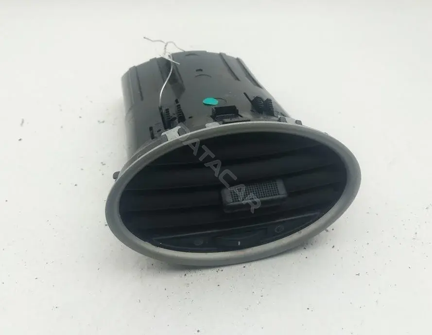 Дефлектор обдува салона 4M51A014L21AE