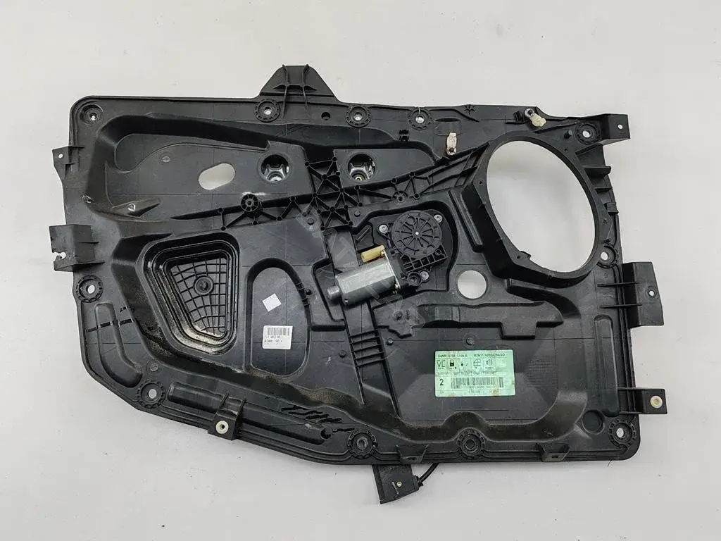 Стеклоподъемник M2N11N203A29AGD