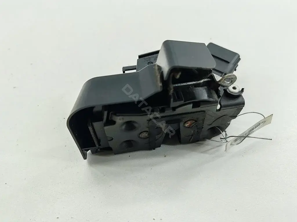 Замок двери 3M5AR21812AK