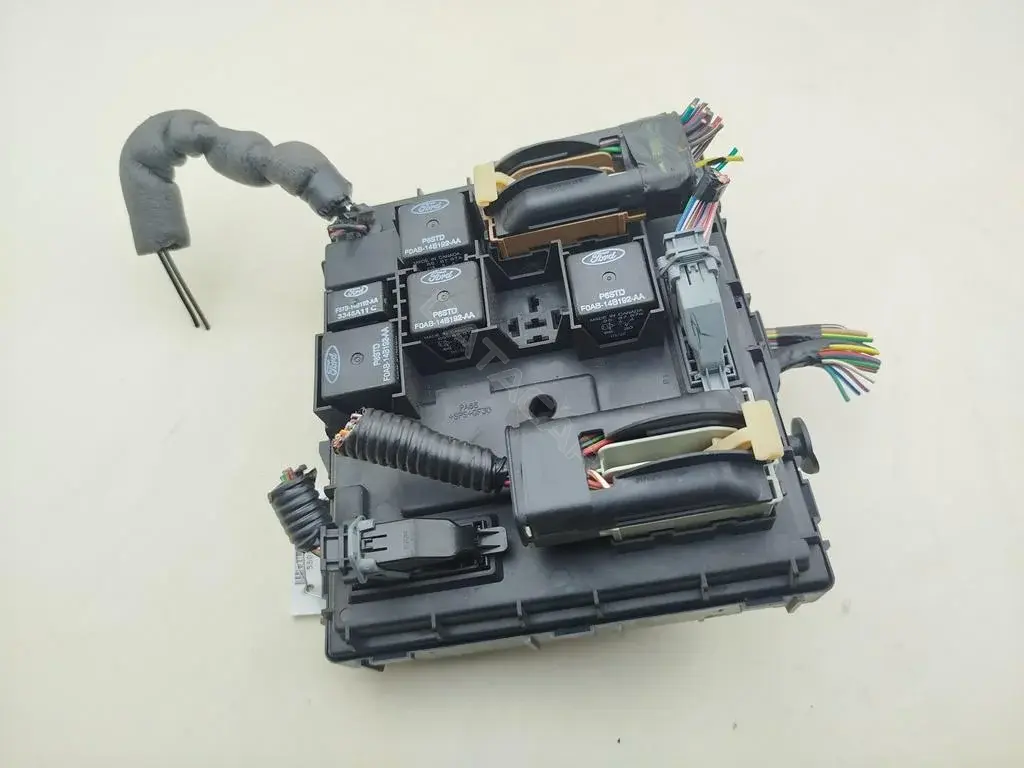 Блок предохранителей 5L8T14B476DG