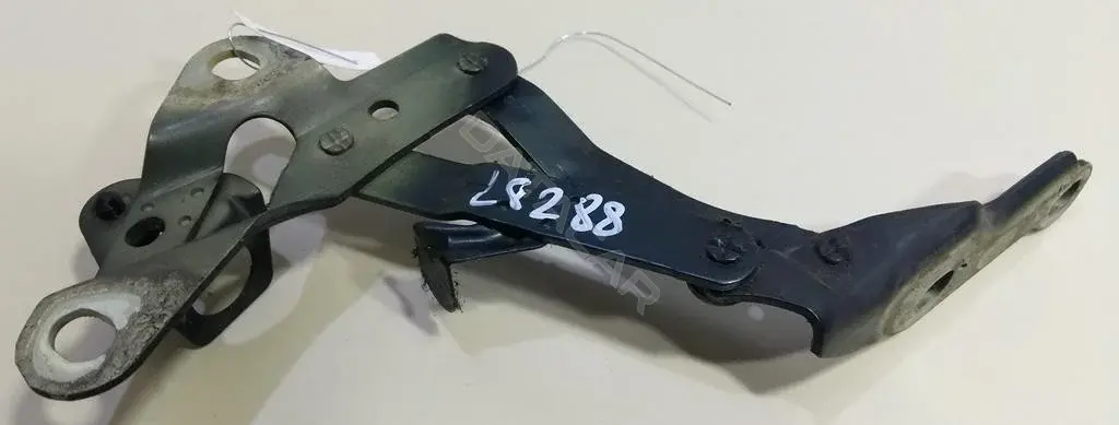 Петля капота 7M3823301