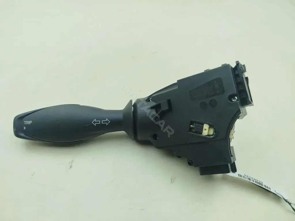Переключатель подрулевой 8A6T-13335-BC