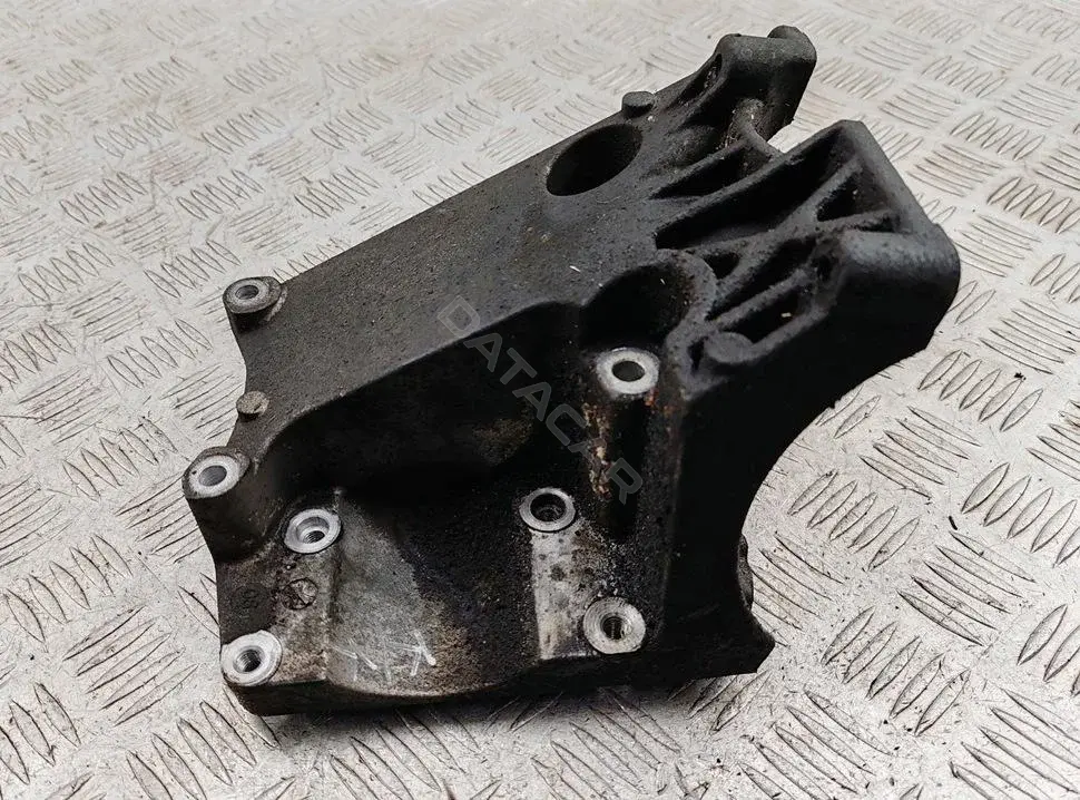 Кронштейн компрессора кондиционера 4M5Q19D624CC
