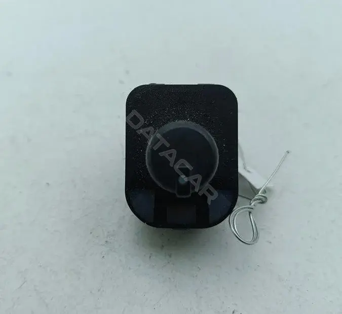 Джойстик регулировки зеркал 8E0959565
