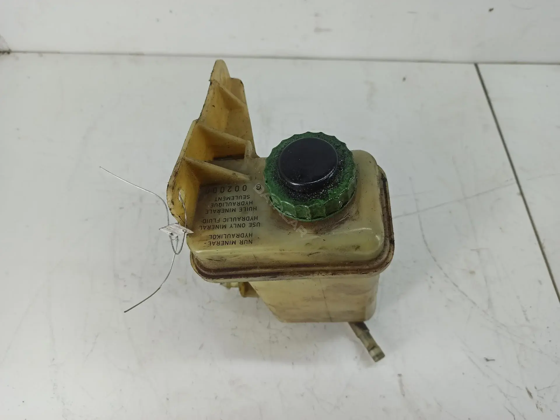 Бачок гидроусилителя 8A0422373C