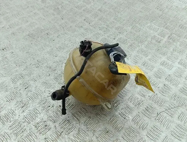 Расширительный бачок 1J0121407