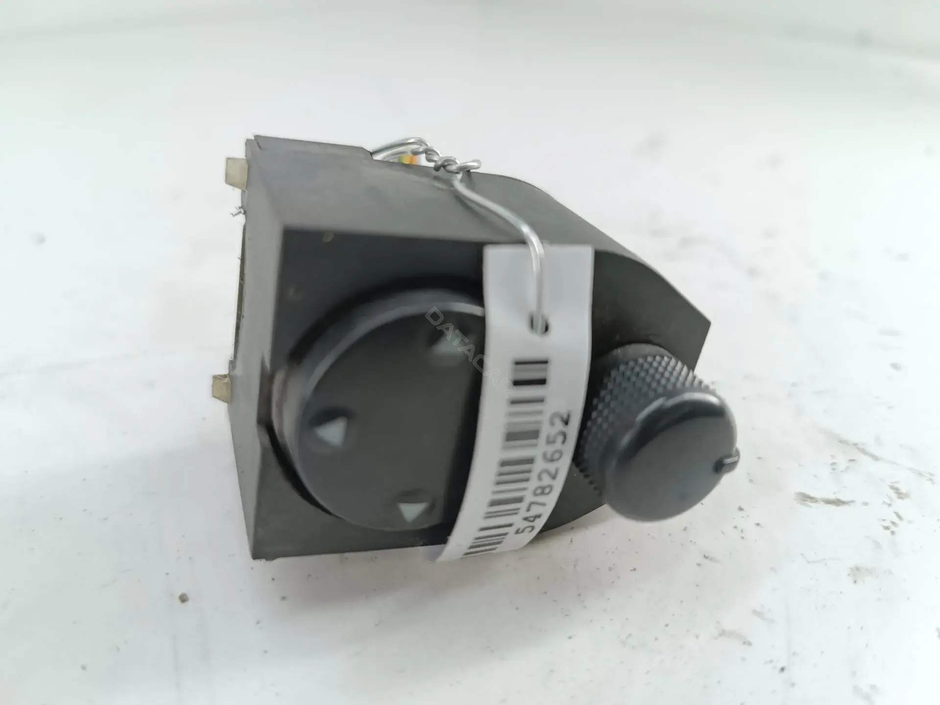 Джойстик регулировки зеркал 8D0959565