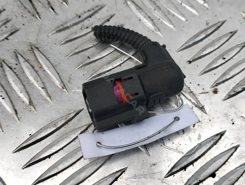 Разъем (фишка) проводки 1J0973702
