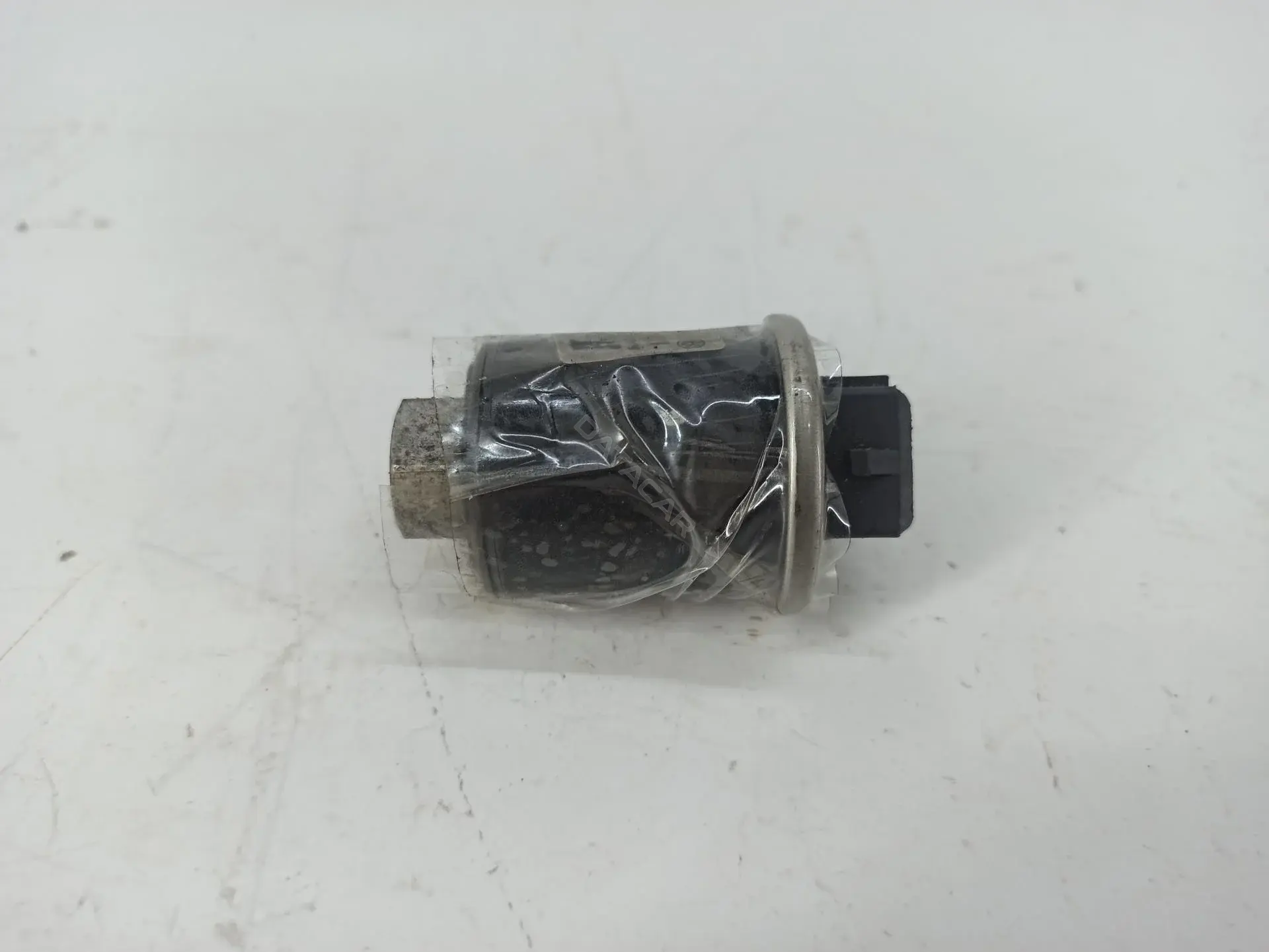 Датчик давления кондиционера 8D0959482B