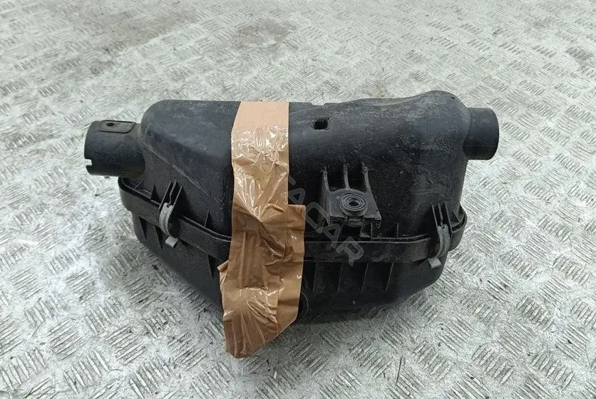 Корпус воздушного фильтра 96827720, 96827721