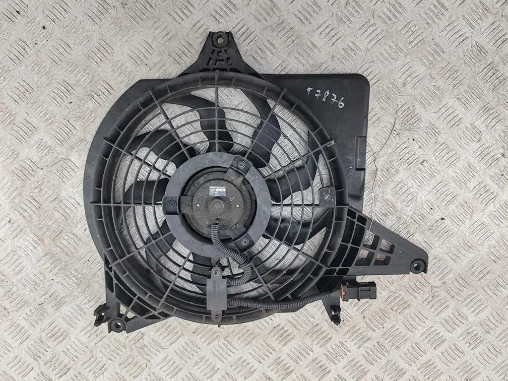 Вентилятор радиатора 3C2311