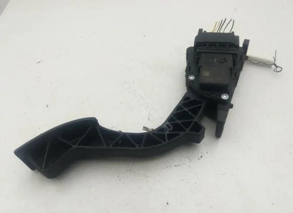 Педаль газа 4M519E836AH