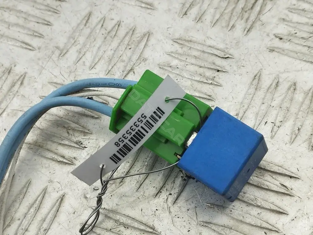 Реле вентилятора 12V45A03653