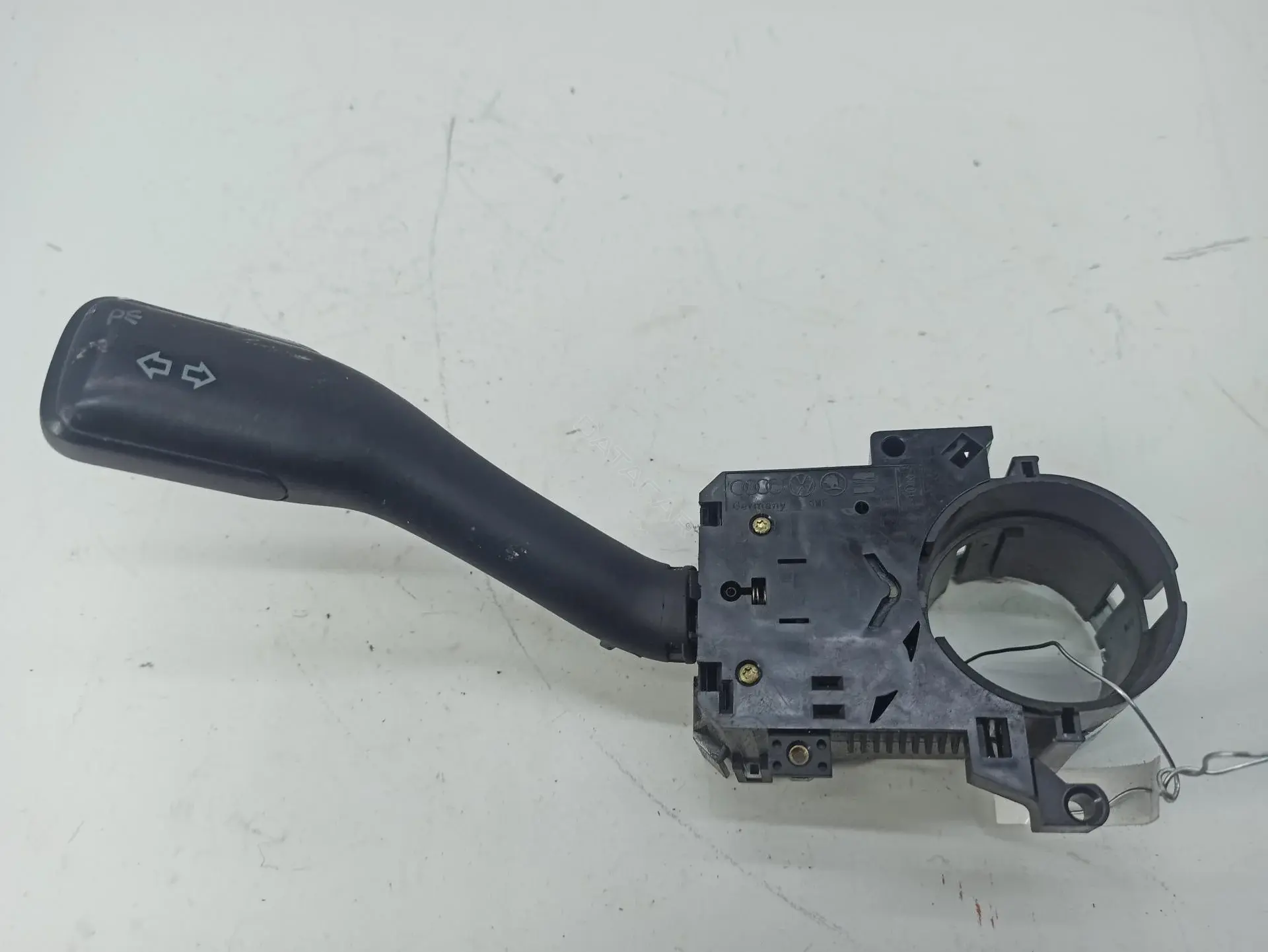 Переключатель подрулевой 8L0953513G