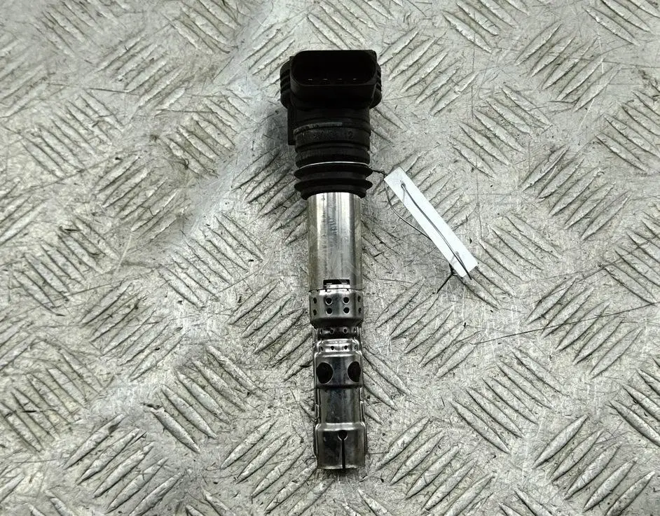 Катушка зажигания 06A905115D