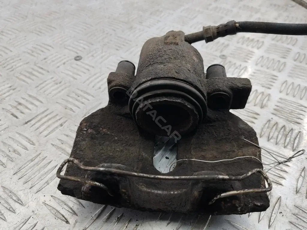 Суппорт тормозной 55111812