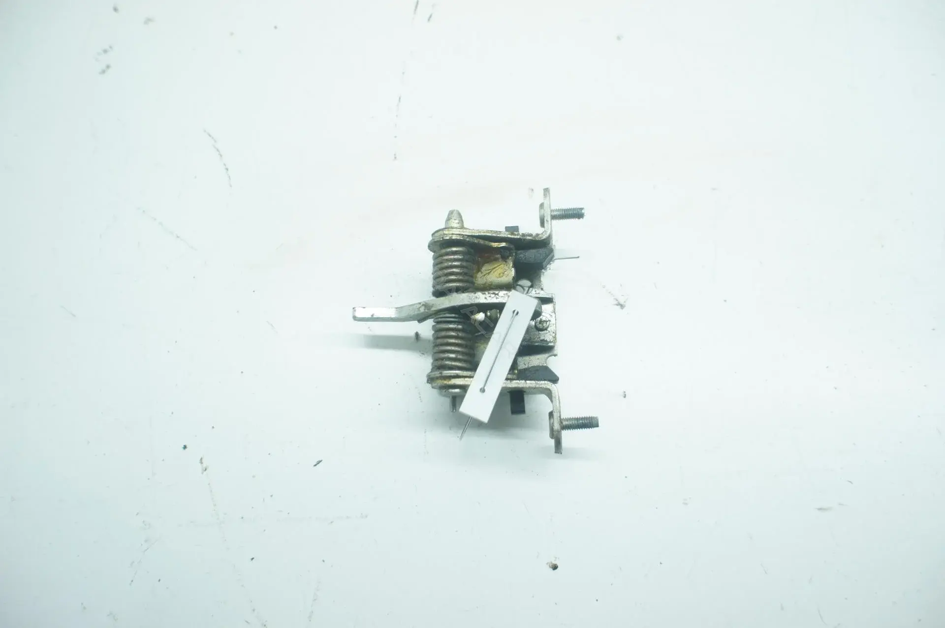 Замок двери 2T14V44100AH