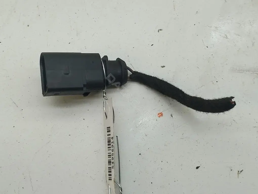 Разъем (фишка) проводки 1J0973803