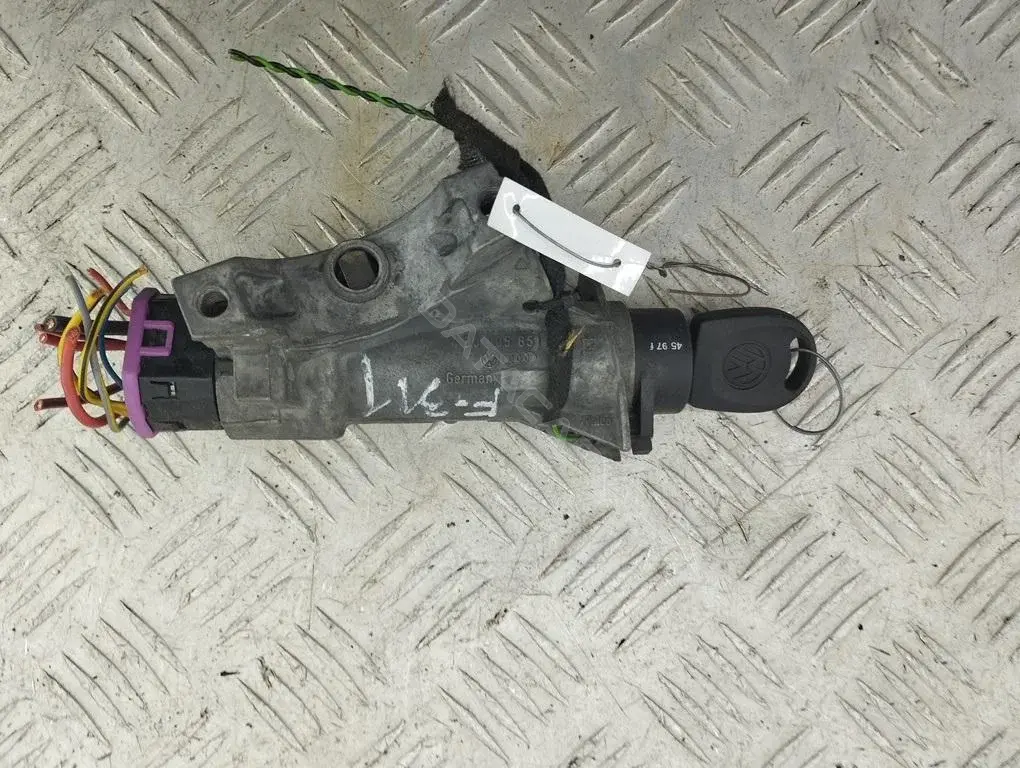 Замок зажигания 4B0905851A