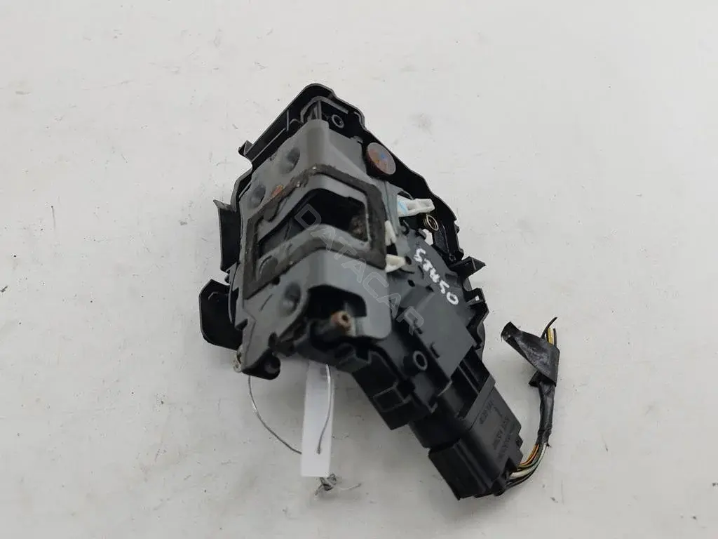 Замок двери 3M5AR21813ER