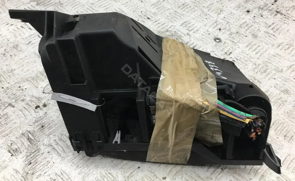 Блок предохранителей 6G9T14A067AB