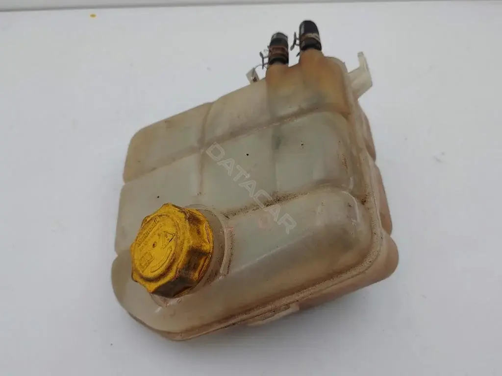 Расширительный бачок 98AB8K218AK