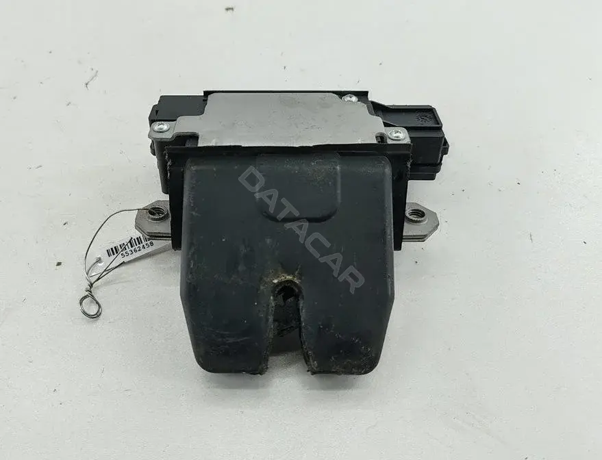 Замок крышки багажника 3M51R442A66AR