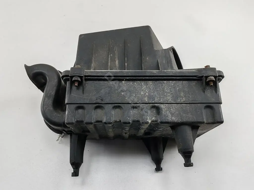 Корпус воздушного фильтра 7T169600AD