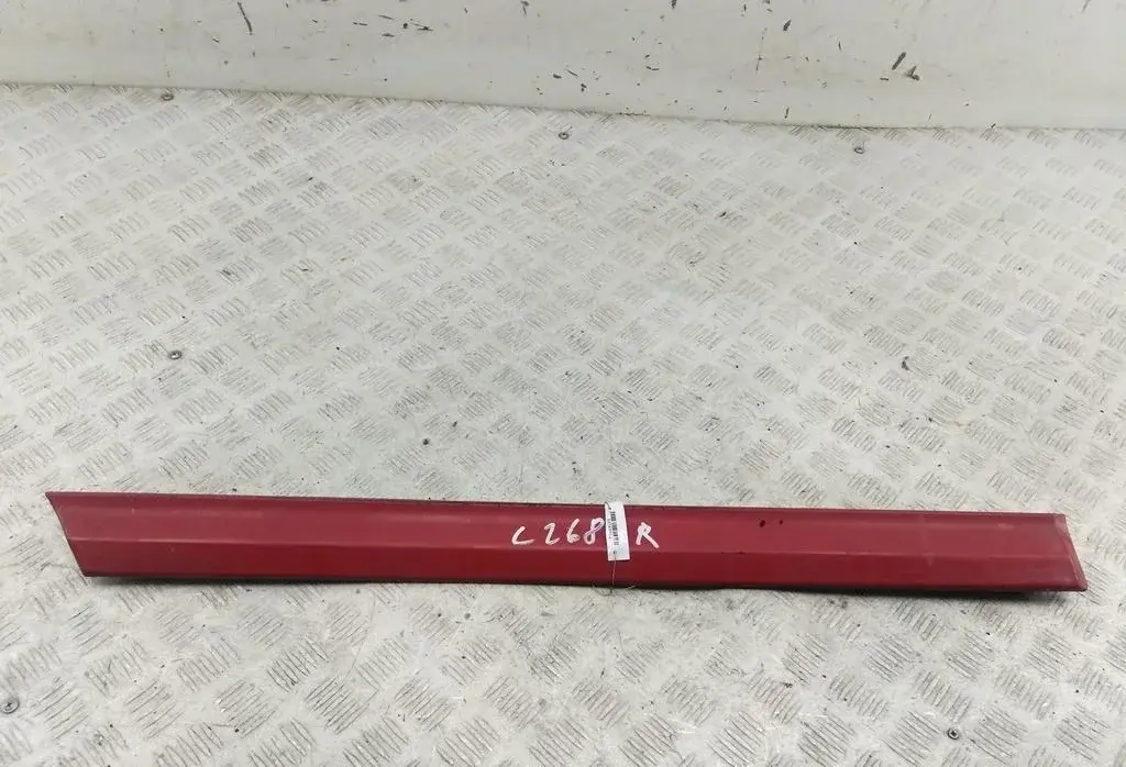 Молдинг двери 3a0853754